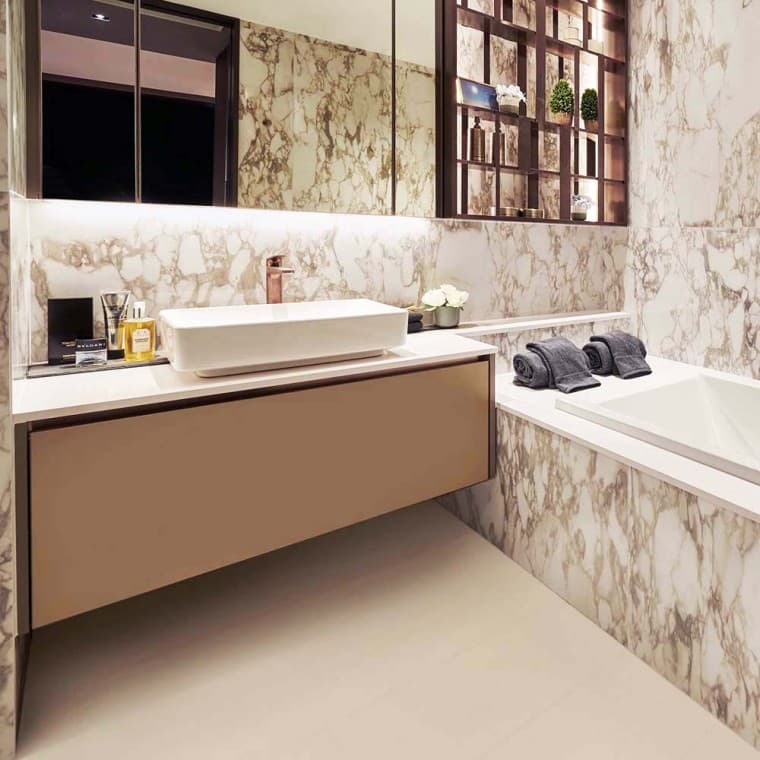 VariForm washbasin and the Supero bathtub at the Irwell Hill Residences (© Design and Architecture) VariForm washbasin and the Supero bathtub at the Irwell Hill Residences (© Design and Architecture)